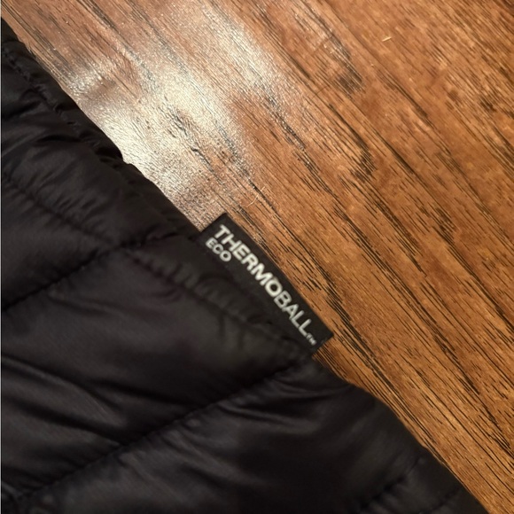 North face thermoball boys large (14/16) black jacket - Picture 4 of 12